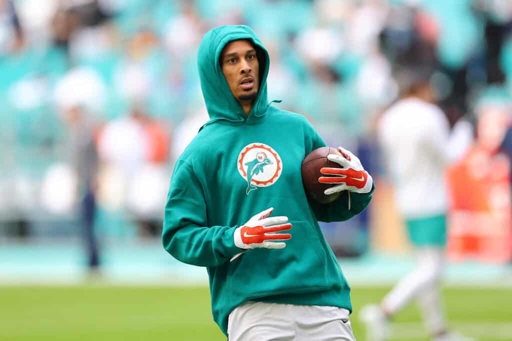 Robbie Chosen’s Cryptic 7-Word Tease Sparks 49ers Speculation