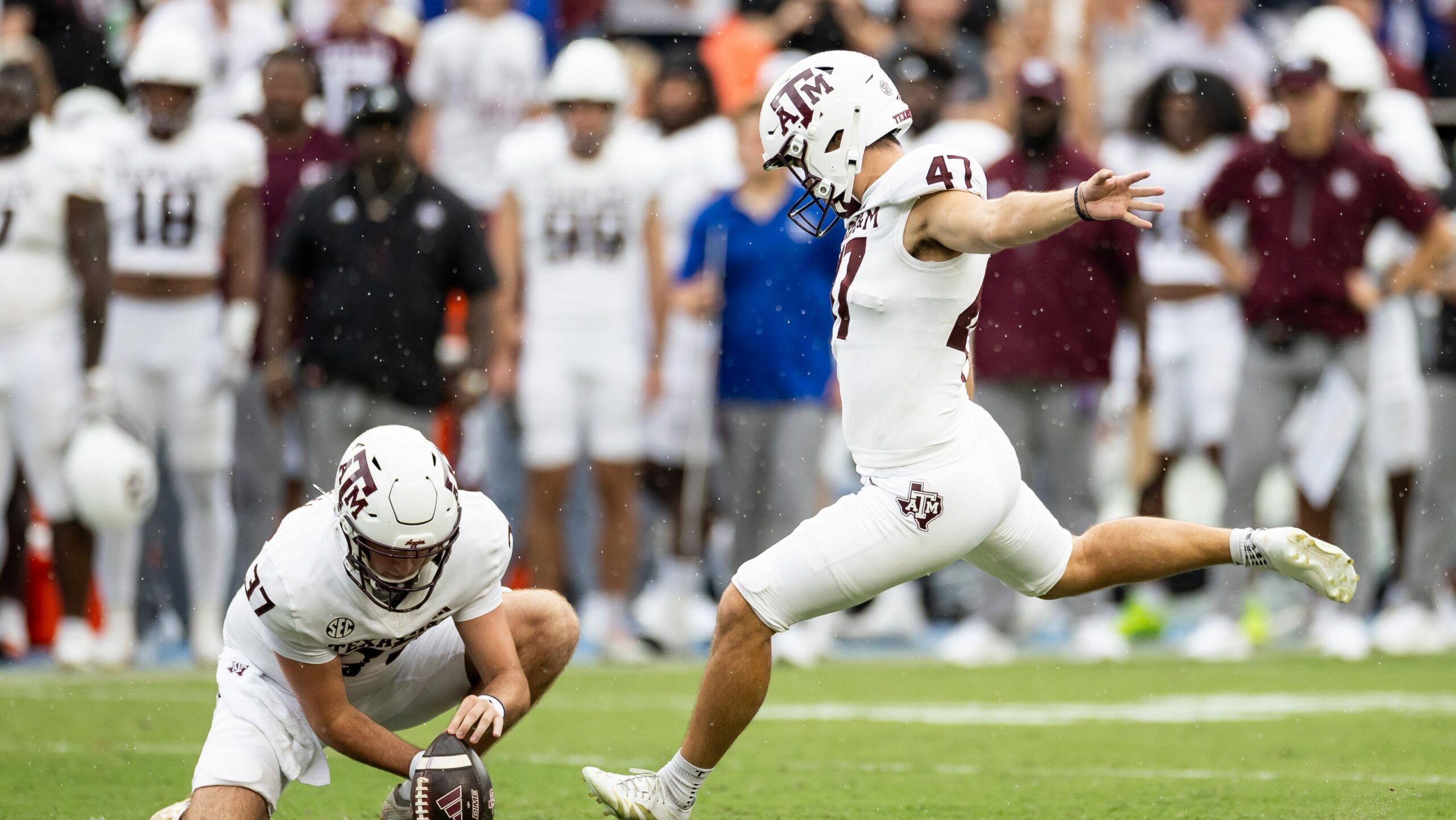 Texas A&M Senior Kicker Eyes Prestigious Lou Groza Award—Can He Cement His Legacy?