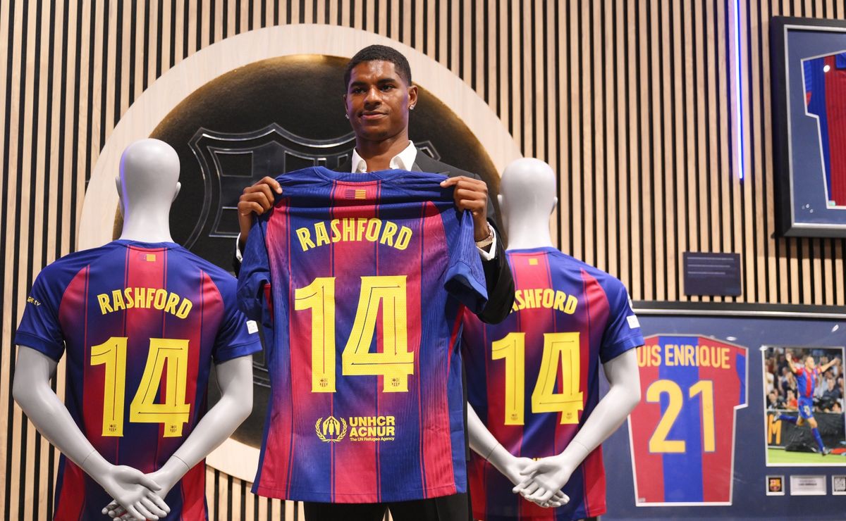 The Shocking Roadblock Threatening Rashford’s Barcelona Debut – What’s Really Behind the Delay?