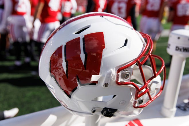 Alabama Faces Off Against Wisconsin: Can the Crimson Tide Survive the Badgers' Surprise Weapon?