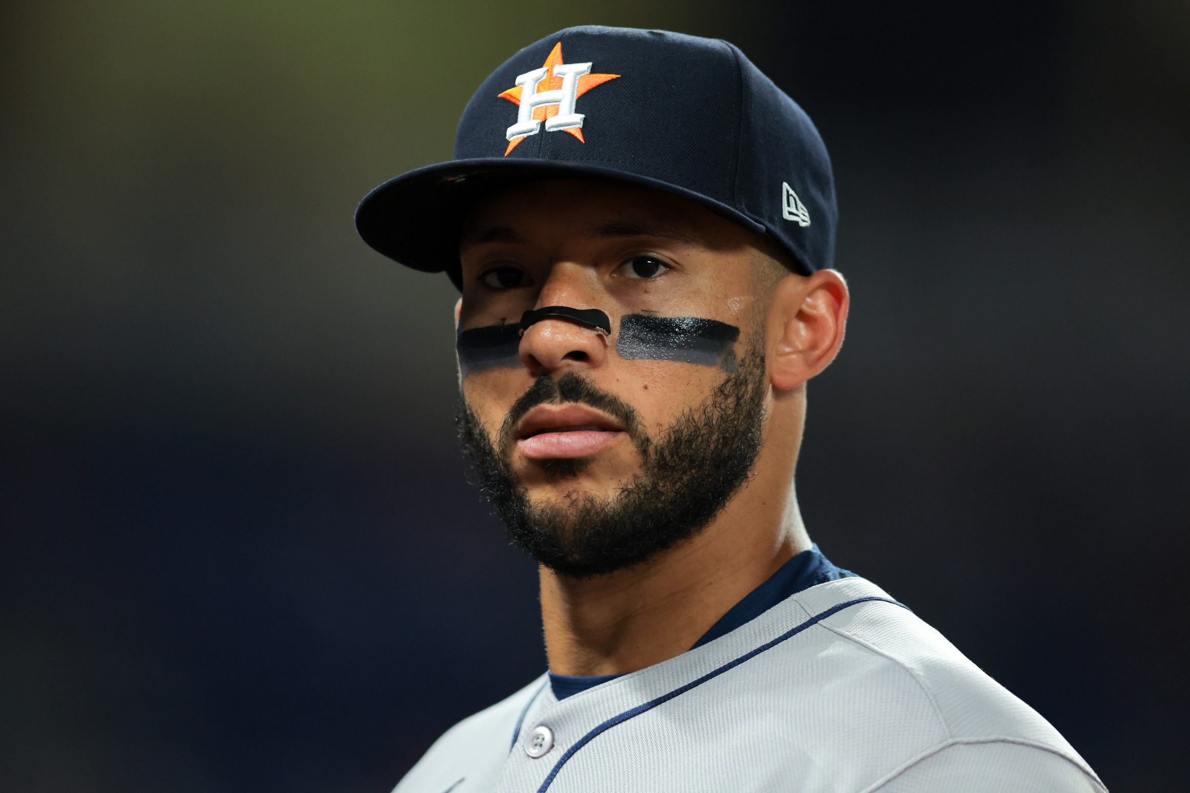 Astros Edge Blue Jays in Opener: A Thrilling Start Sets the Stage for an Epic Series