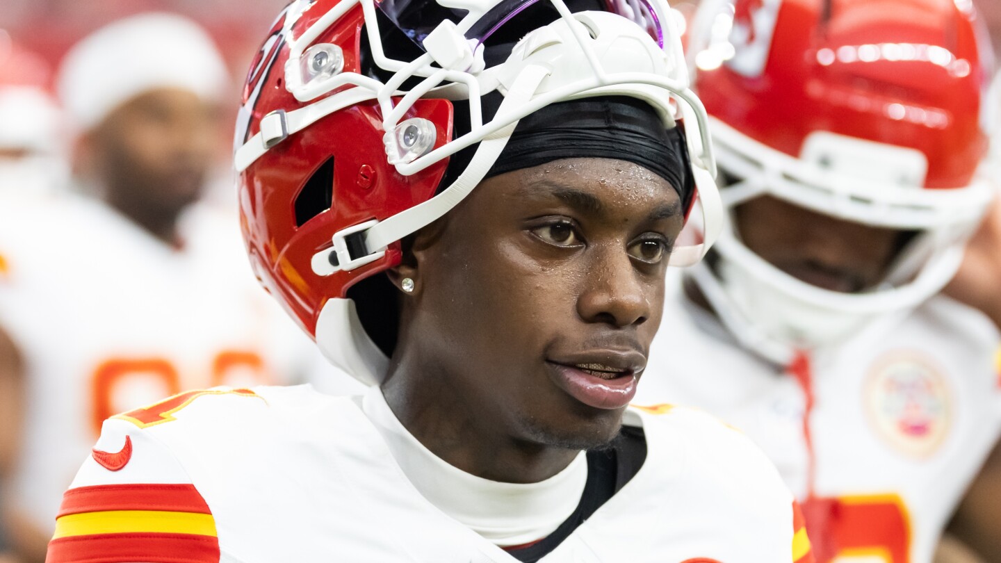 Chiefs' Xavier Worthy Cleared to Play—Could This Be the Game-Changer They Needed?
