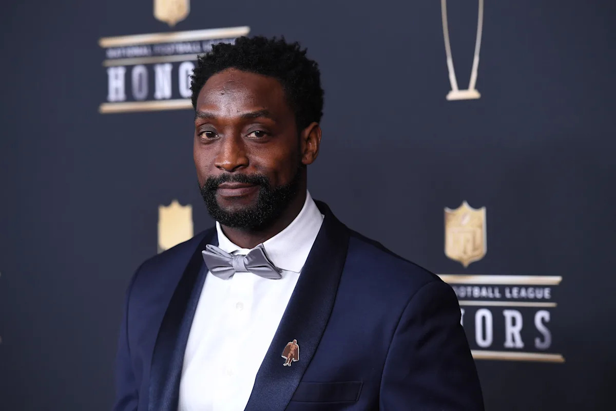 Ex-Bears Star and FBI Agent Charles 'Peanut' Tillman Reveals Shocking Reason for Abrupt Resignation Amid Trump Era Turmoil