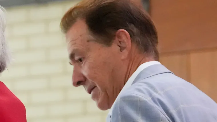 Inside the Haunting Legacy: How Alabama’s Legendary Coaches Shadow Kalen DeBoer’s Every Move