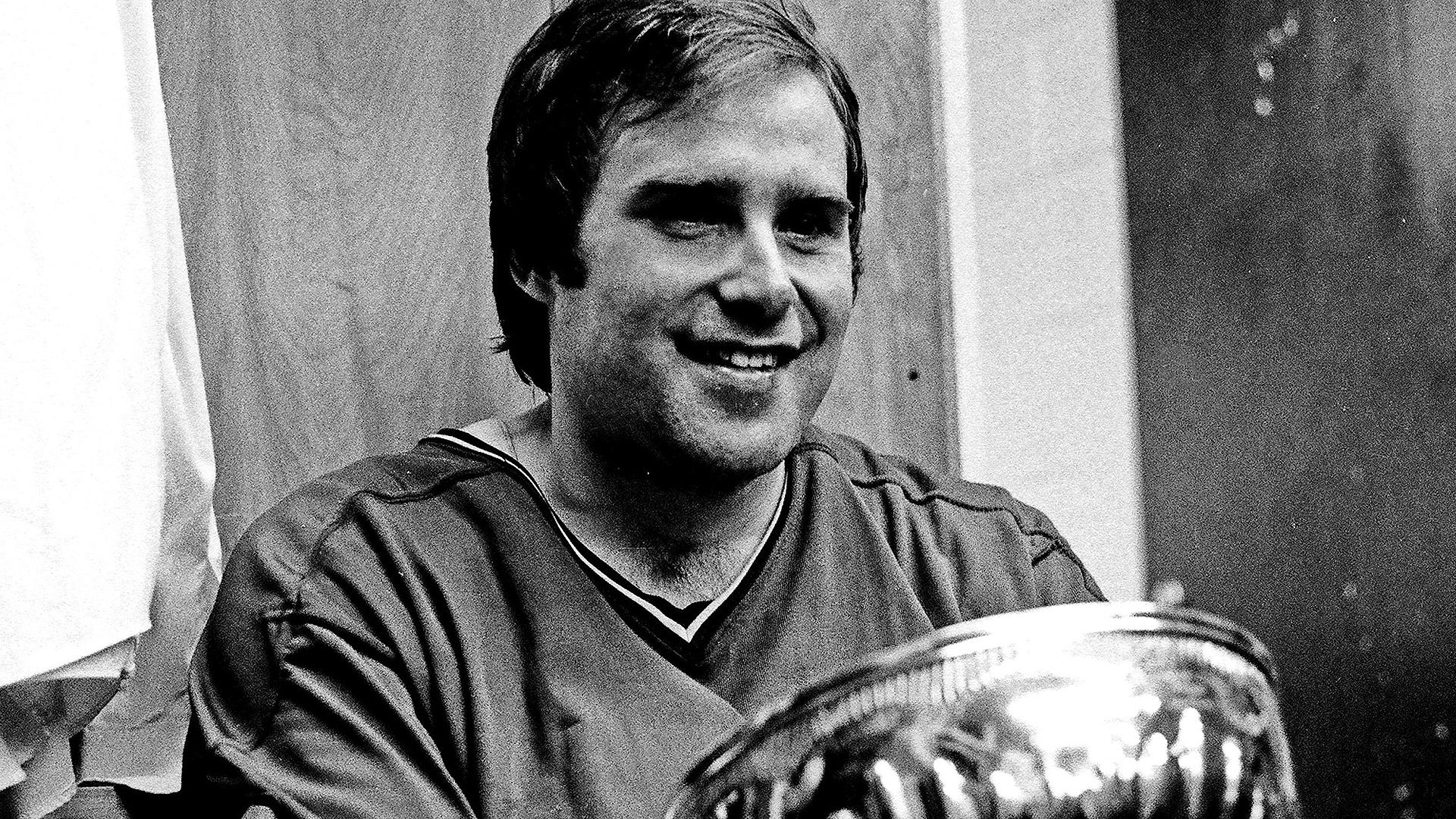 Legendary Habs Goalie Dryden, Architect of Six Stanley Cups, Passes Away at 78—The Untold Stories Behind His Legacy