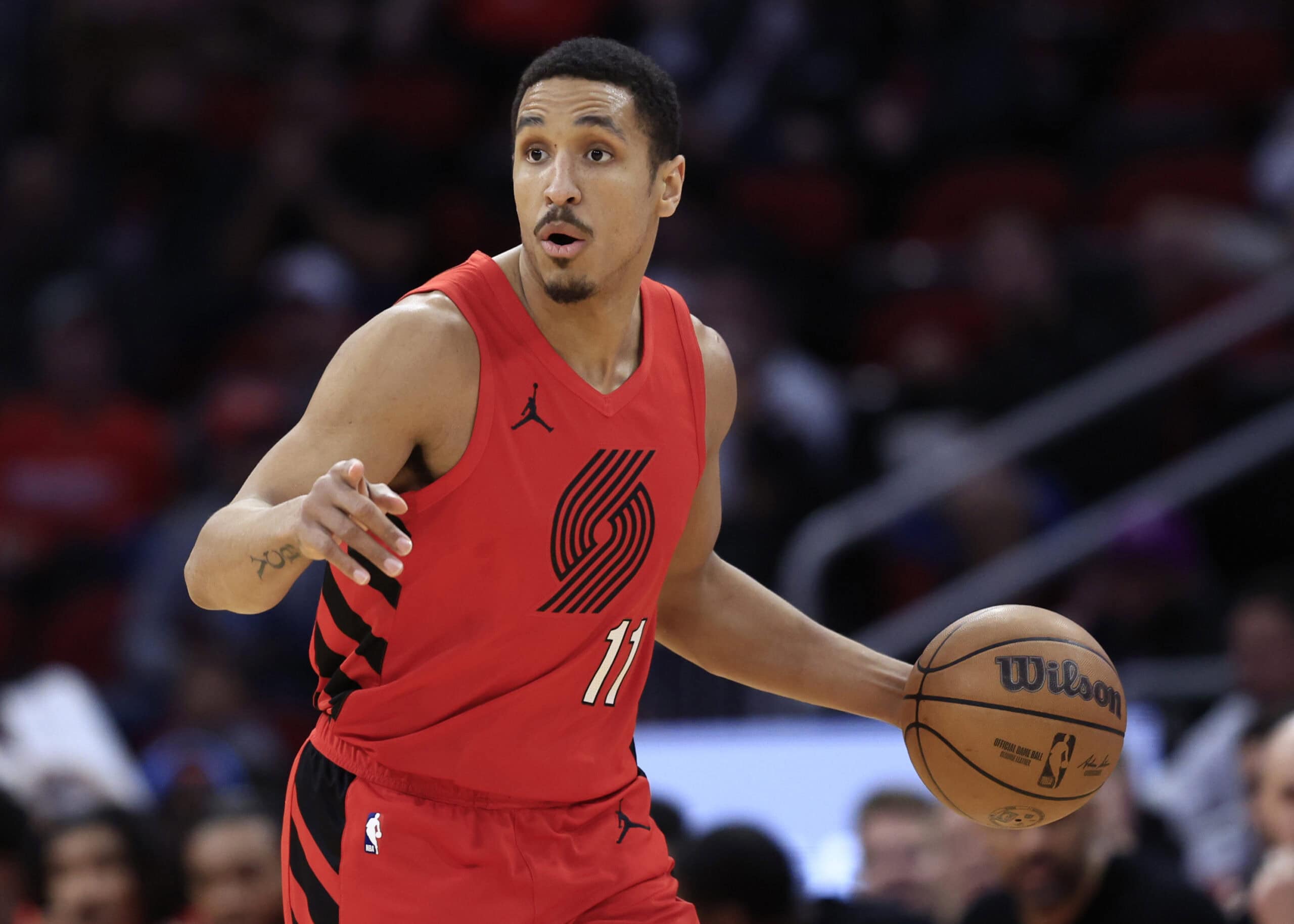 Malcolm Brogdon’s Shocking New Jersey Number with the Knicks Revealed—Fans Can’t Believe It!