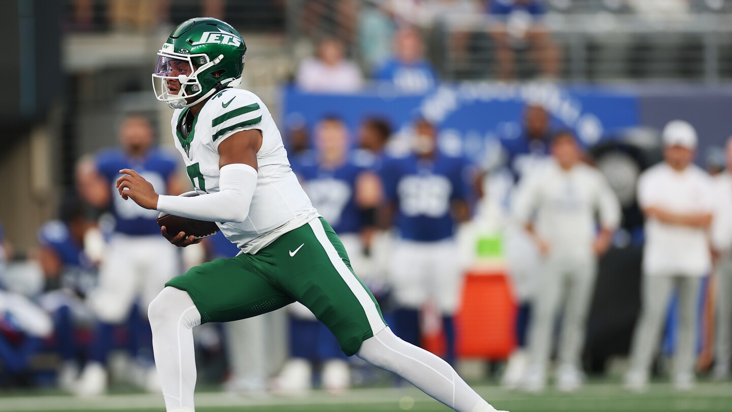 Mike Tomlin Reveals Bold Strategy to Shut Down Jets' Run Game While Preparing for Justin Fields’ Unpredictable Mobility