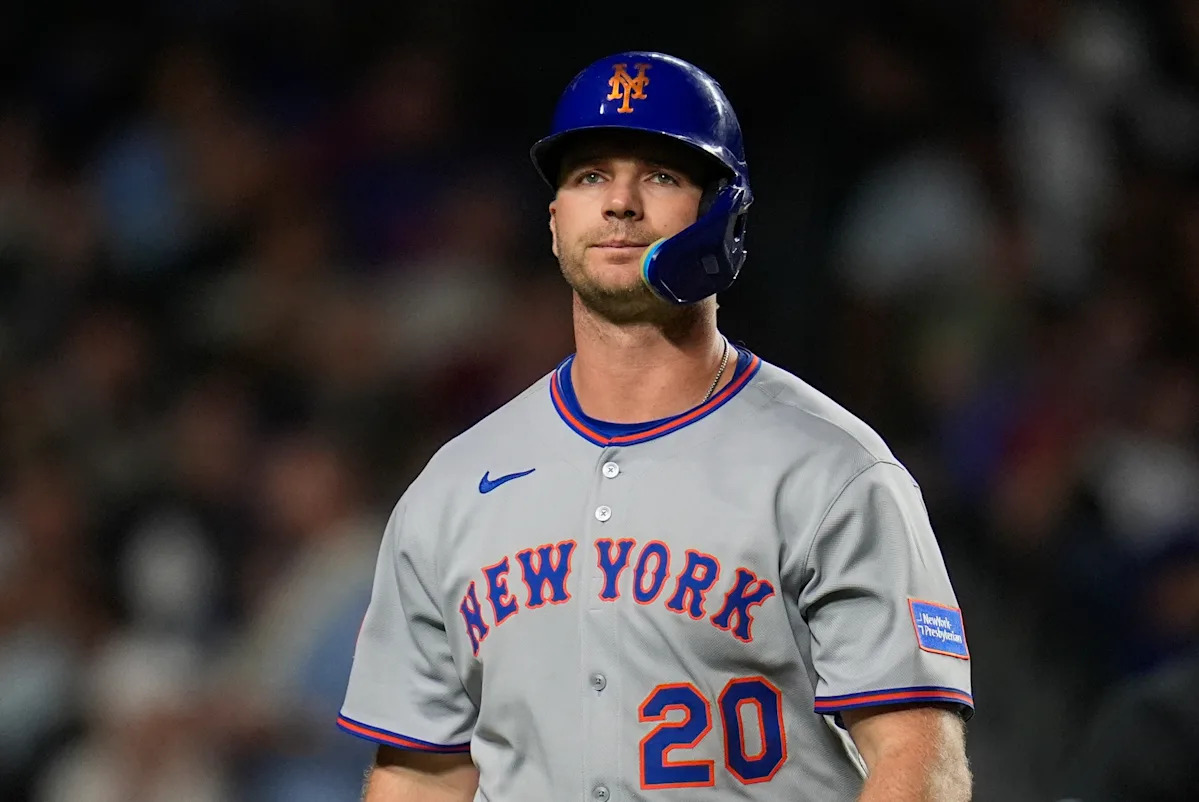 MLB Playoff Showdown: Can Mets and Reds Seize Last Spot as Yankees Battle to Defy AL East Odds?