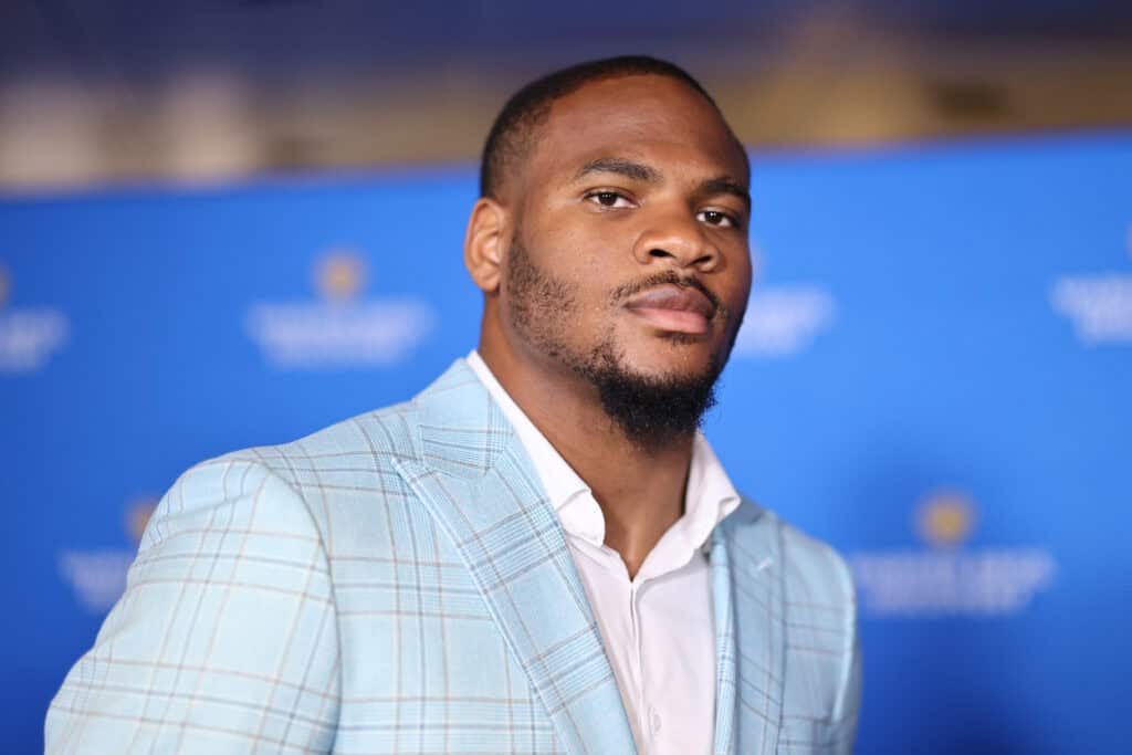 Packers Veteran Issues Stark Warning: Is Micah Parsons Poised to Redefine the Game?