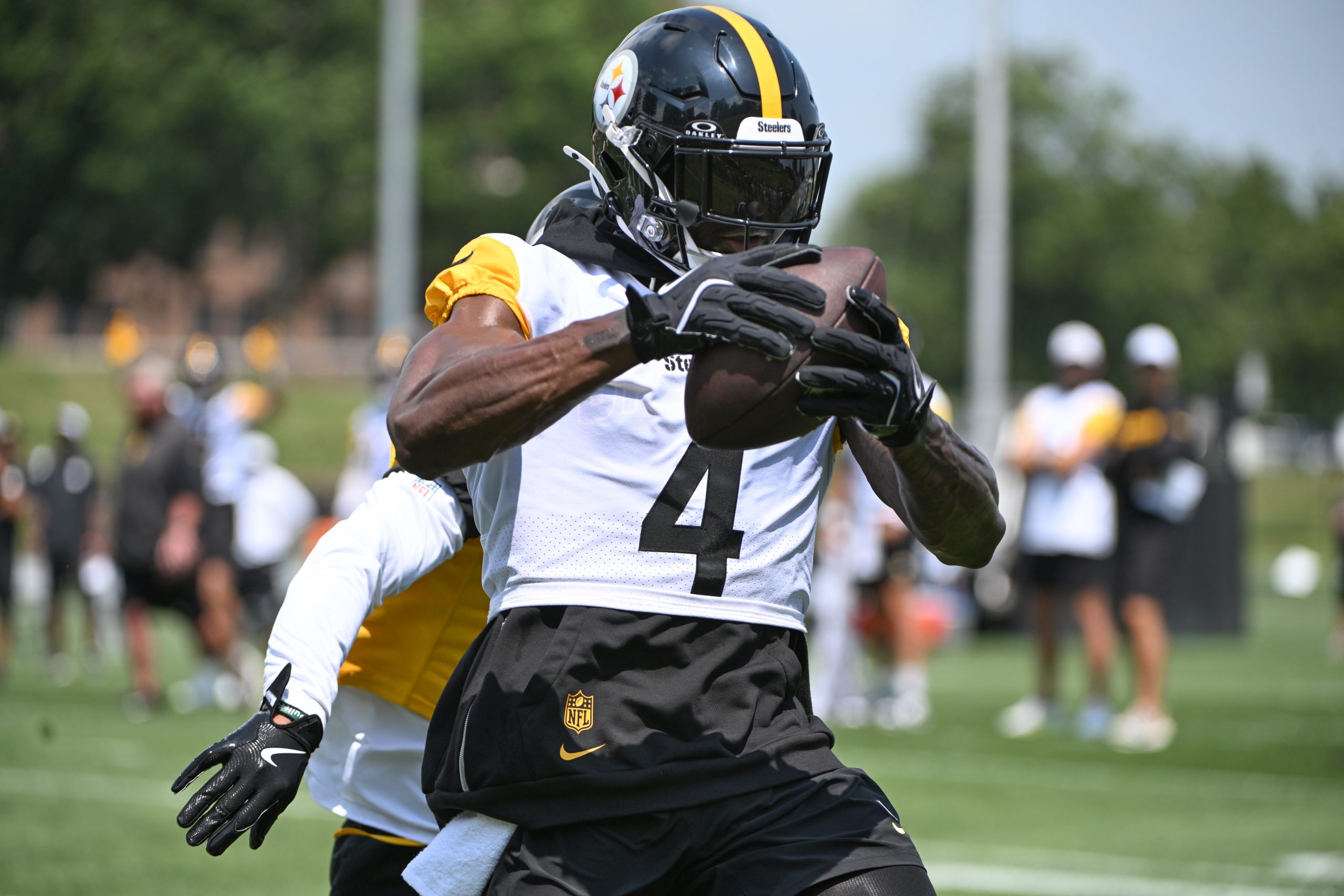 Seahawks vs. Steelers: Uncover the Hidden Prop Bets That Could Make You a Fortune Tonight!
