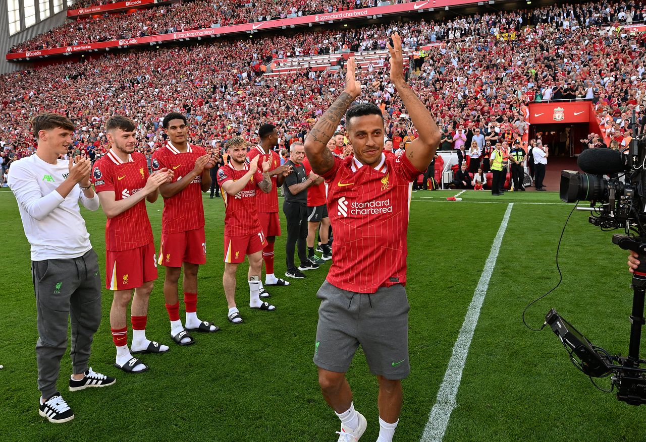Shock Return: Ex-Liverpool Star Secretly Joins Former Club’s Backroom Staff – What’s Behind the Move?
