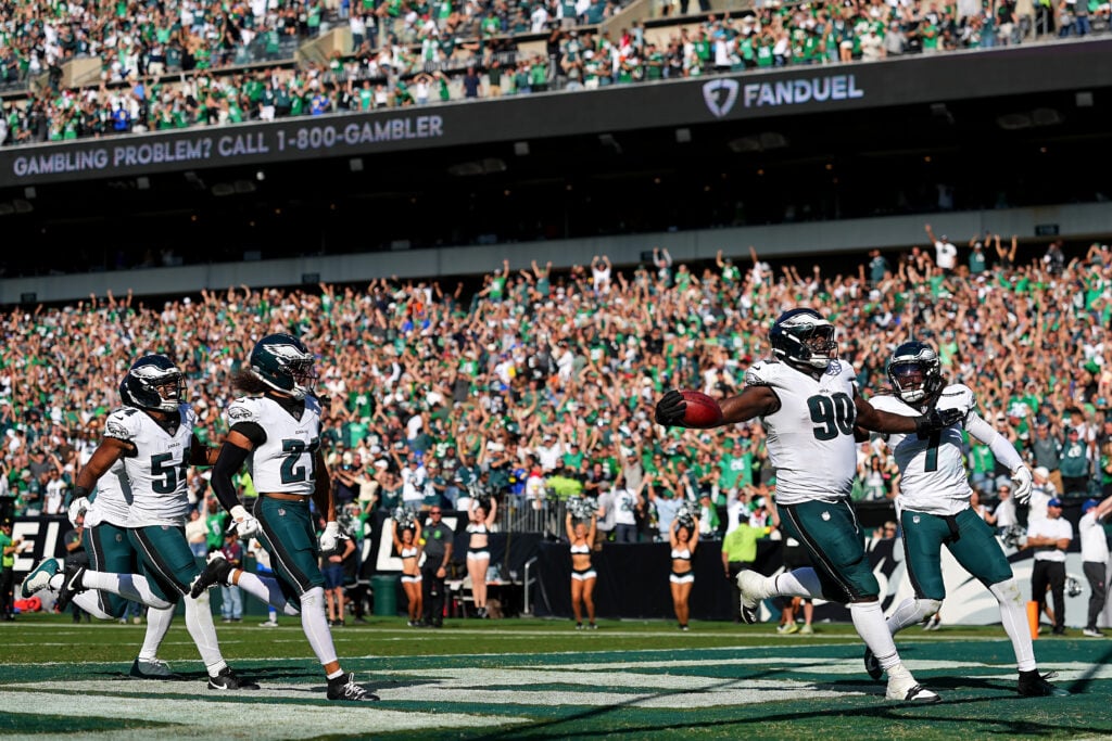 Shockwaves in the NFL: Eagles Defender Slapped with Unexpected Fine—What It Means for the Season