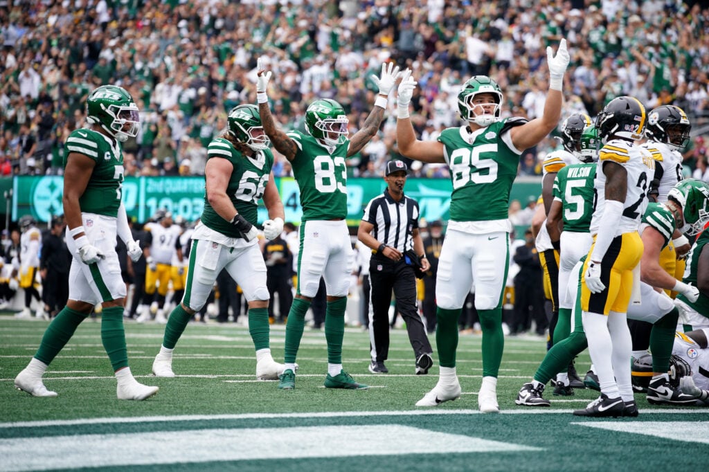 Shockwaves in the NFL: Jets Cut Beloved Veteran WR—What’s Next for the Star and the Team?