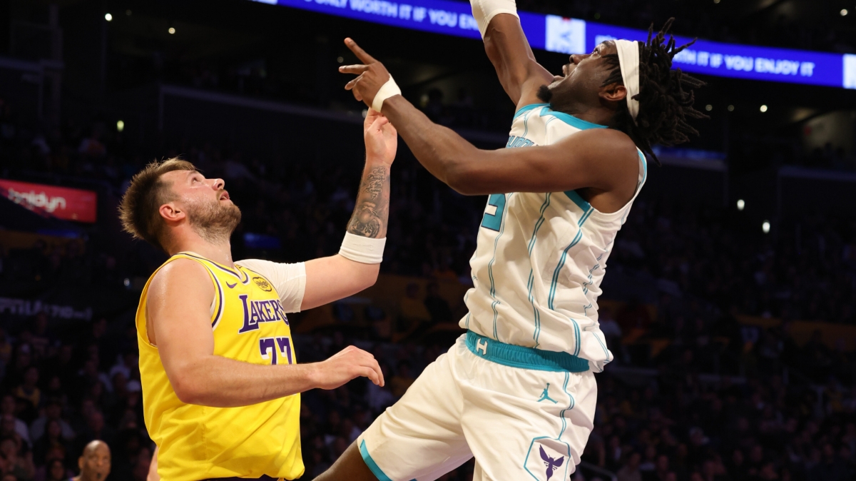 The NBA's Most Shocking Trade Deals That Were Scrapped at the Last Second—You Won't Believe Who Almost Swapped Teams!
