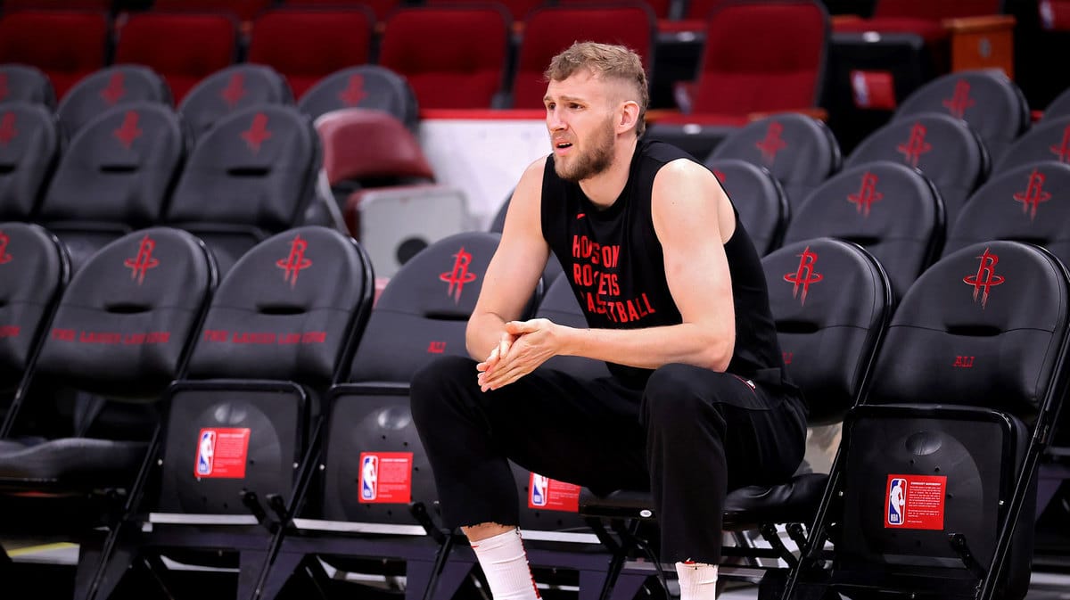 The Untold Strategy Behind Tuomas Iisalo’s Grizzlies: How Two Quiet Additions Could Change the Game