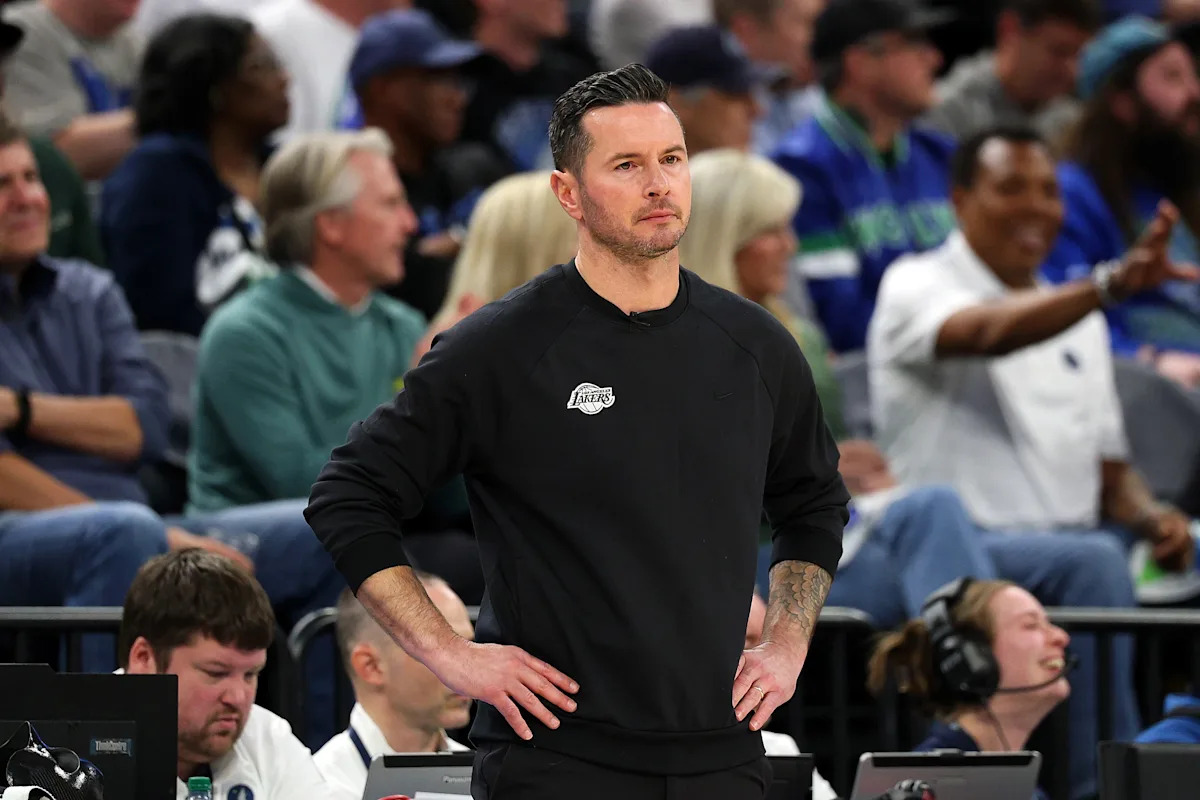Why Did the Lakers Prioritize JJ Redick’s Extension? GM Rob Pelinka Reveals Shocking Plans for 2025-26 Season