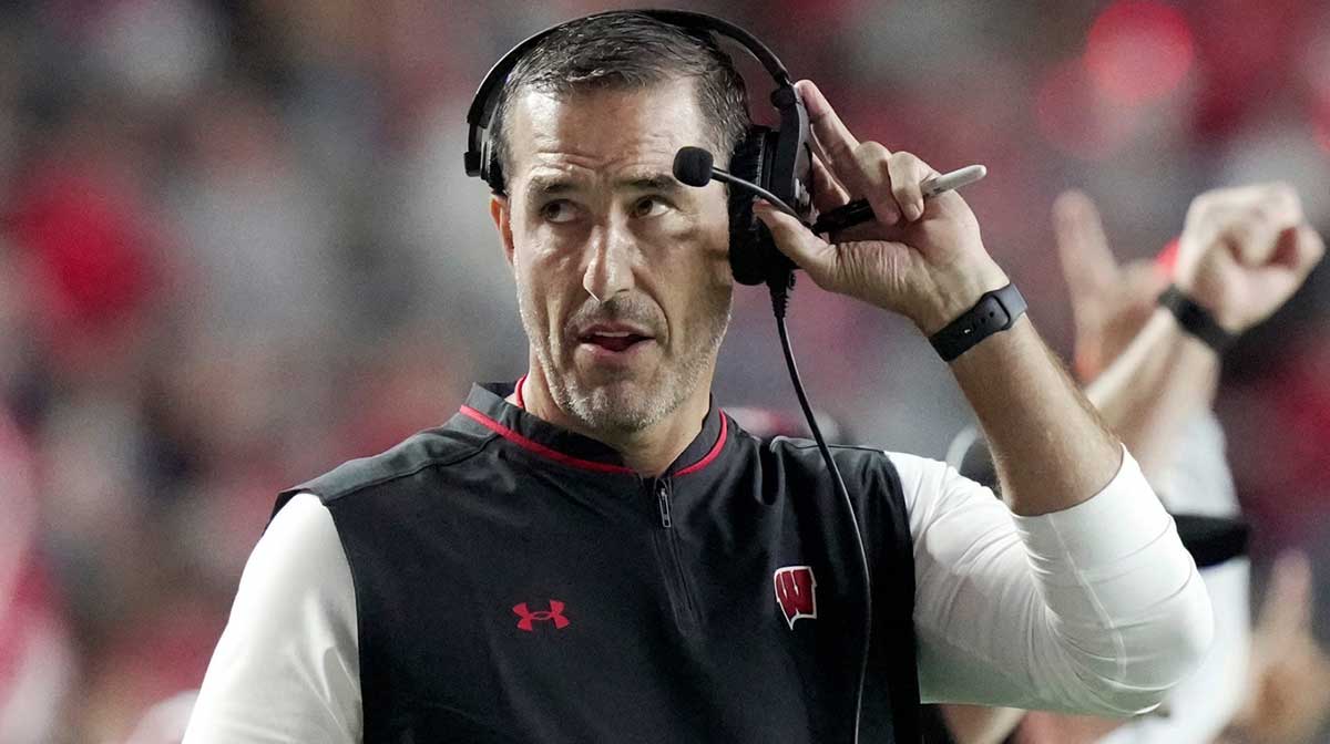 Wisconsin Fans Turn Ruthless: Chants to ‘Fire’ Luke Fickell Erupt During Shocking Loss to Maryland