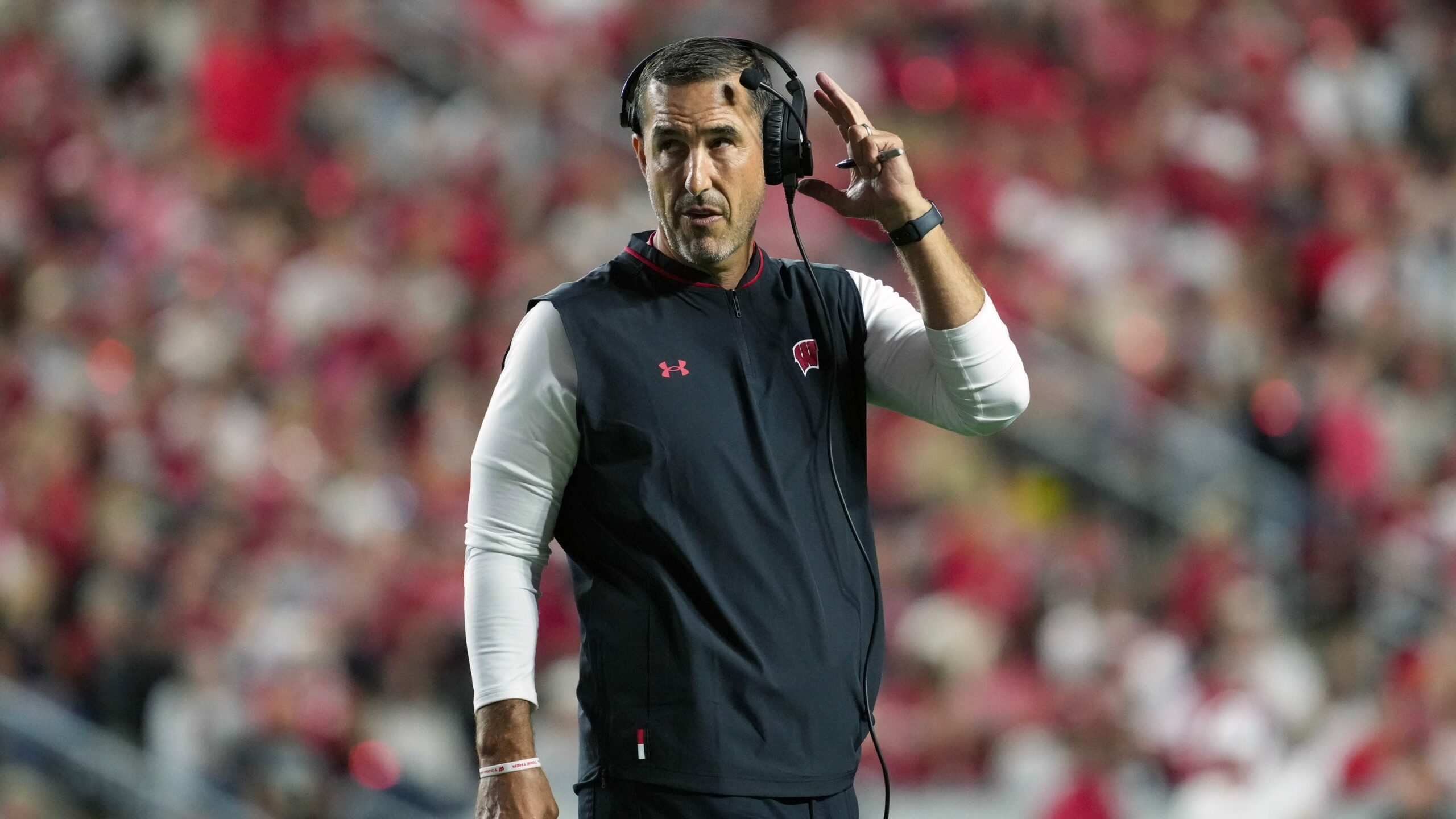Wisconsin Snatches Surprise Commitment from Oregon State’s Top 2026 Cornerback Prospect