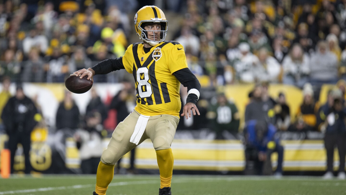 Aaron Rodgers Reveals Surprising Truth About Acrisure Stadium Field Condition—What Fans Didn’t Expect