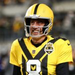 Aaron Rodgers’ Stunning TD Pass to DK Metcalf Sparks Steelers’ Unexpected Halftime Surge!