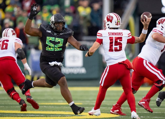Big Ten Power Rankings Shakeup Looms: Can Anyone Break the Top Three Deadlock After Ducks’ Shocking Week 9?
