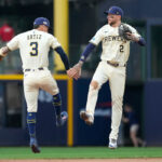 Brewers’ Explosive Offense Shocks Cubs in NLDS Opener, Setting Stage for Intense Series Showdown