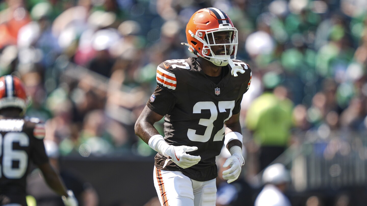 Browns’ Bold Move: Dom Jones and Tre Avery Ready to Shake Up Sunday’s Showdown