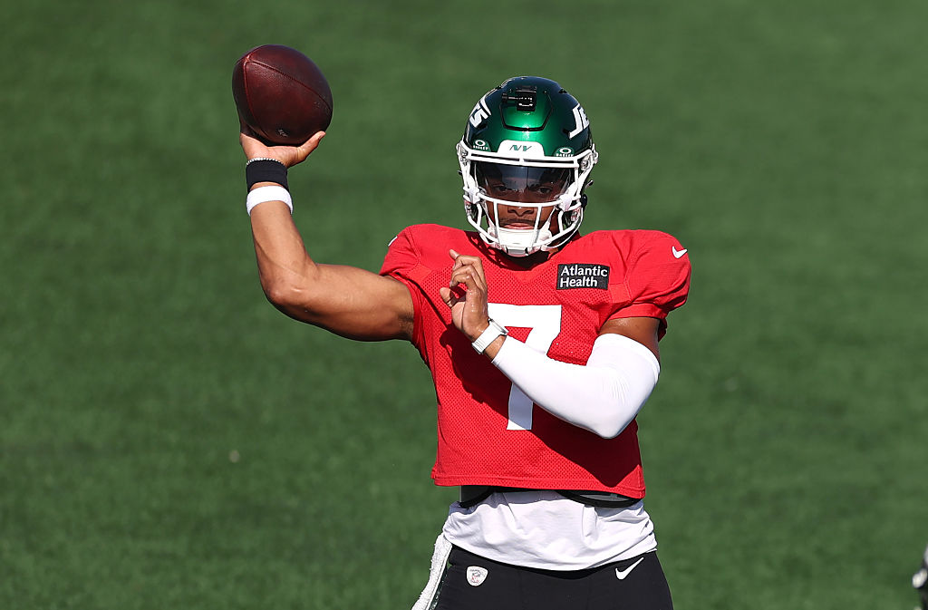 Can the Jets Break Their Curse This Sunday and Finally Secure That Elusive First Win?