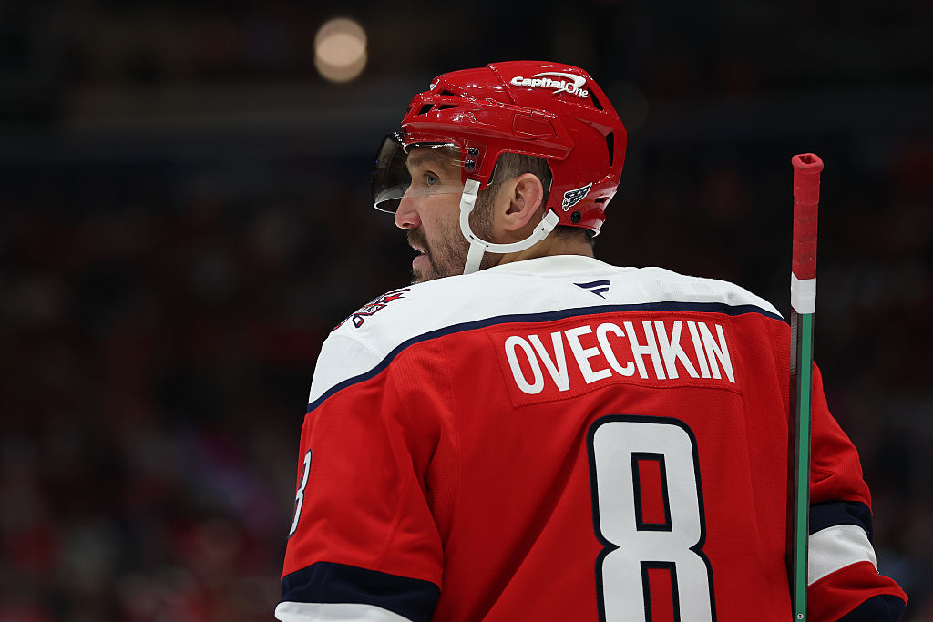 Can Thompson and the Capitals Defy the Odds and Topple the Stars Tonight?