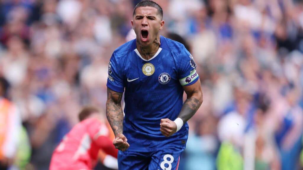 Chelsea vs Liverpool: Unexpected Starters and Tactical Surprises Revealed in Live Premier League Lineups!
