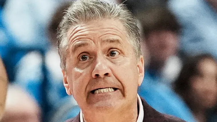 Could Mark Stoops Swap Gridirons? The Shocking Twist After John Calipari’s Kentucky Exit That Could Change Rivalries Forever