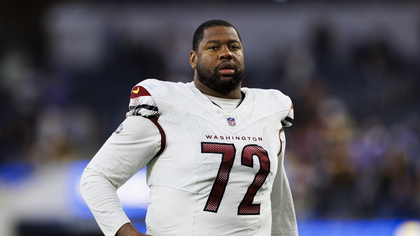 Former OL Charles Leno’s Retirement Shocks Fans – What’s Next for the Veteran NFL Star?