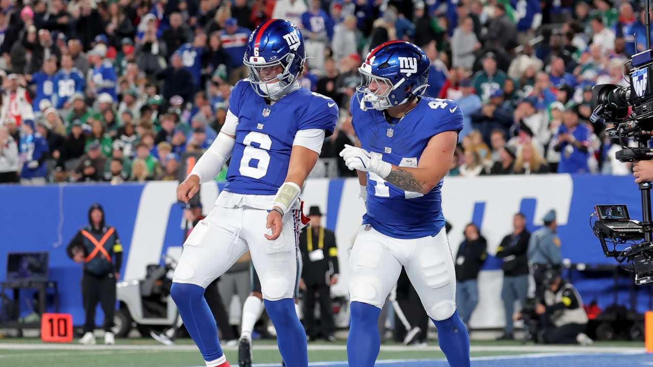 Giants QB Jaxson Dart’s Stunning Week 6 Performance Sparks OROY Surge—Can He Top the Charts?