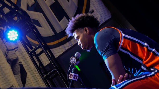 How Auburn Basketball’s Rocky Preseason Sparked a Surprising Turn for Steven Pearl