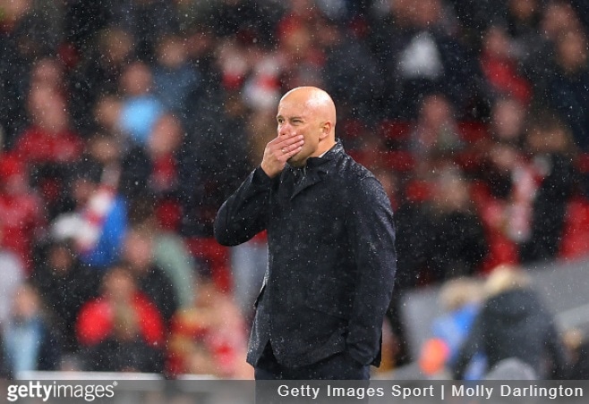 Liverpool’s Long-Ball Dilemma: Will Arne Slot’s Bold Tactics Break the Curse?