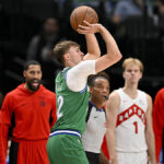 Mavericks’ Cooper Flagg Unleashes Game-Changing Moment Against Raptors—What It Means Could Shake the NBA!