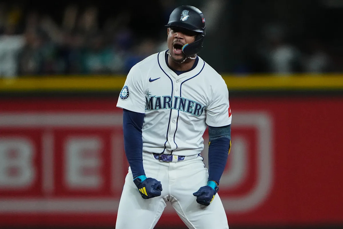 MLB Playoffs 2025: Mariners’ Unexpected Heroes Unleash Thriller to Shift ALDS Game 2 Momentum