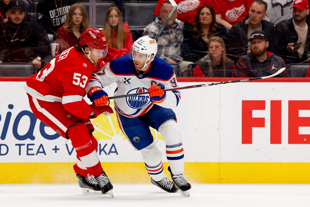 NHL Weekend Rankings: The Shocking Stories Everyone's Buzzing About—But Are They True?
