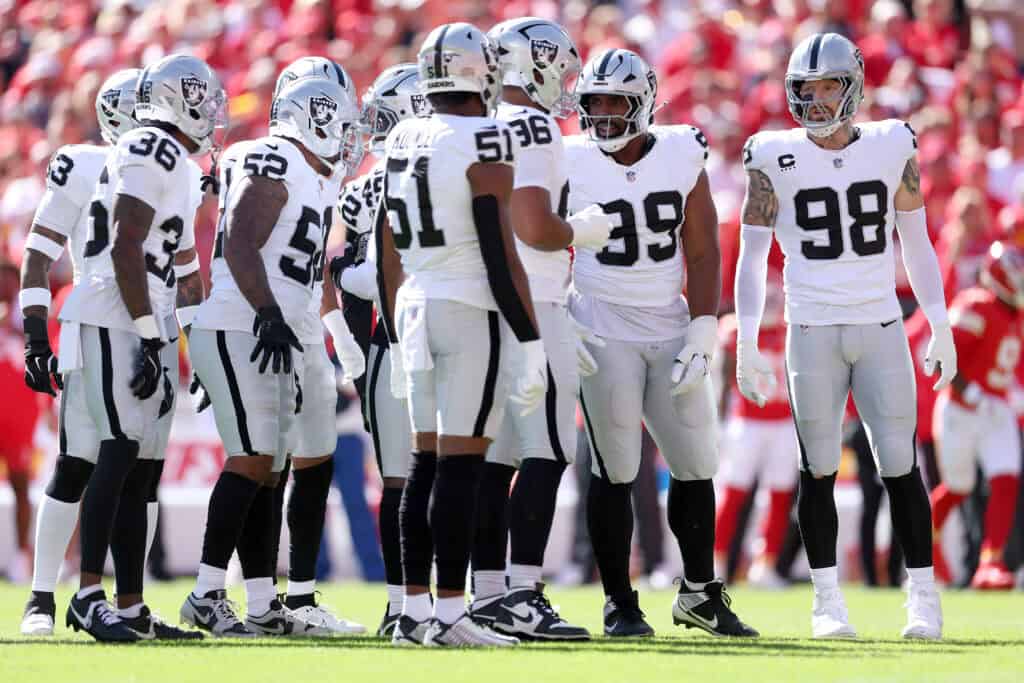 Raiders WR’s Shocking Trade Demand Sends Shockwaves Through NFL Locker Room