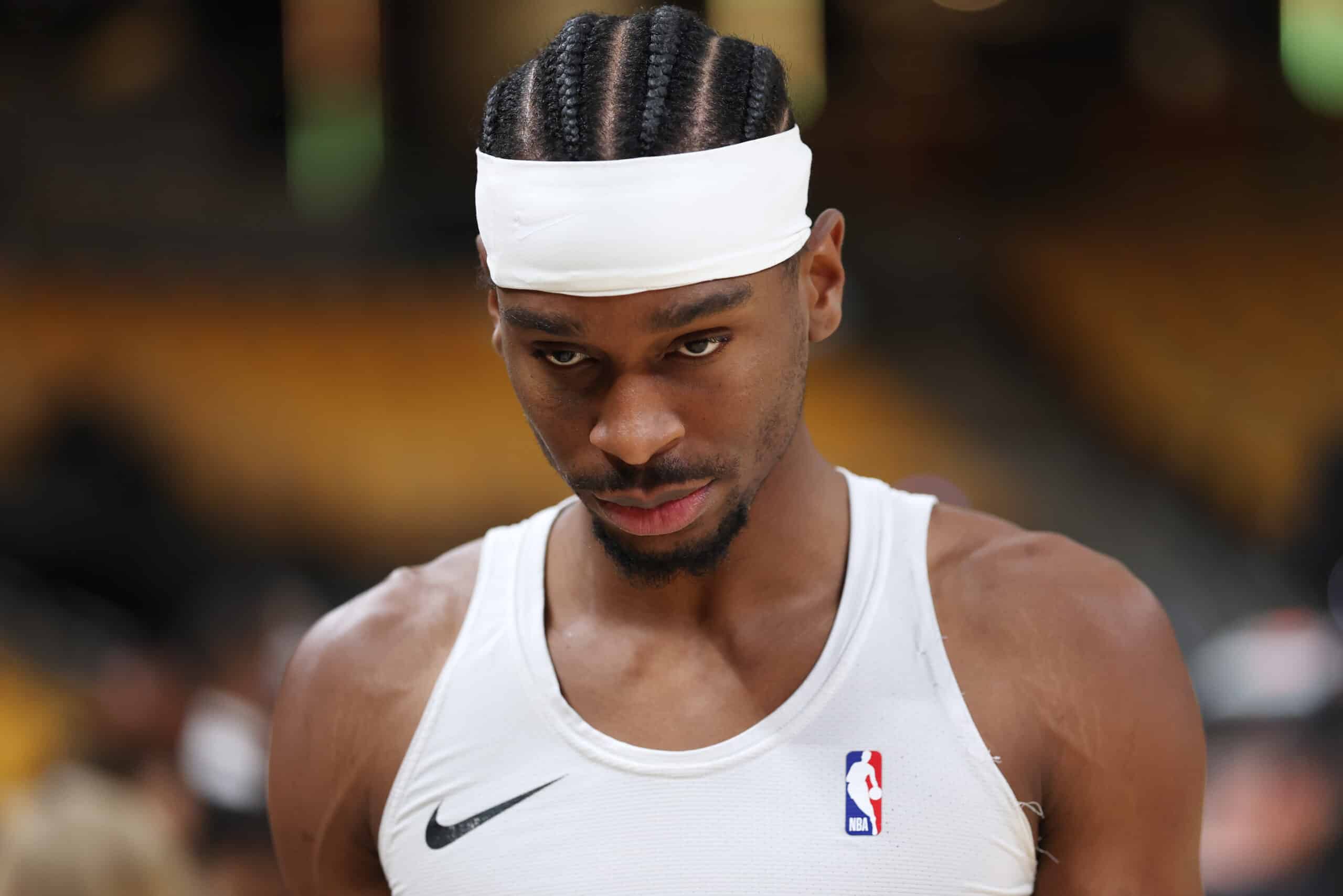 Shai Gilgeous-Alexander's Jaw-Dropping Achievement Puts Him in Unthinkable Company—Find Out Who Else Made the Cut!