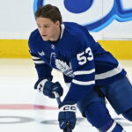 The Moment That Changed Everything: Easton Cowan’s Unforgettable NHL Debut with the Maple Leafs