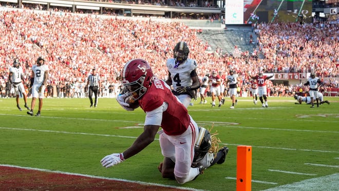 Unseen Heroes Emerge: Roll Tide Wire's Shocking Players of the Week After Win vs. Vanderbilt