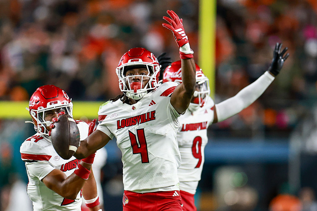 Can the Cardinals Break Their Losing Streak and Shock Clemson This Weekend?