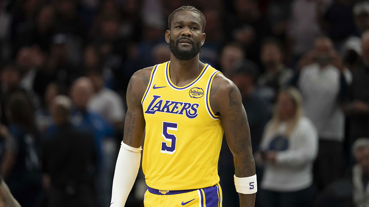 Deandre Ayton’s Injury Status Revealed: What It Means for Lakers’ High-Stakes Showdown with Heat