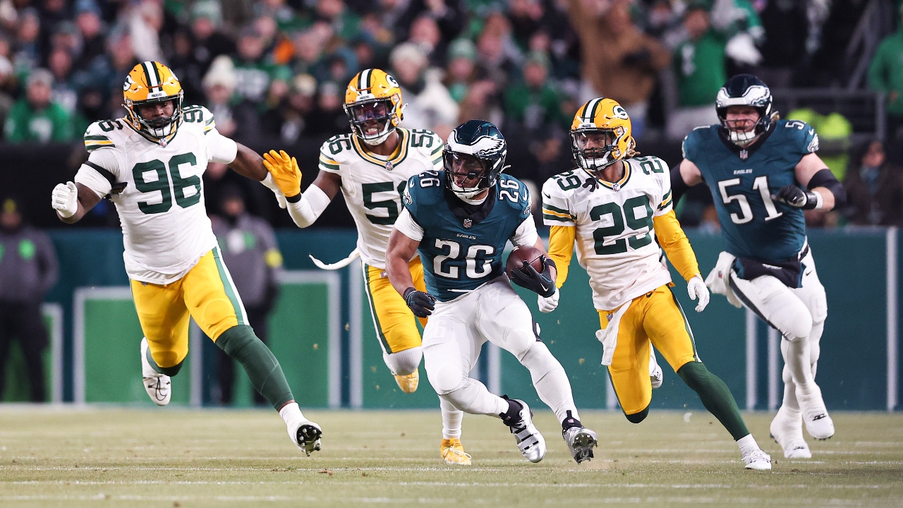 Eagles vs. Packers Week 10 Showdown: Shocking Odds Reveal Who’s Poised to Dominate MNF Playoff Rematch!