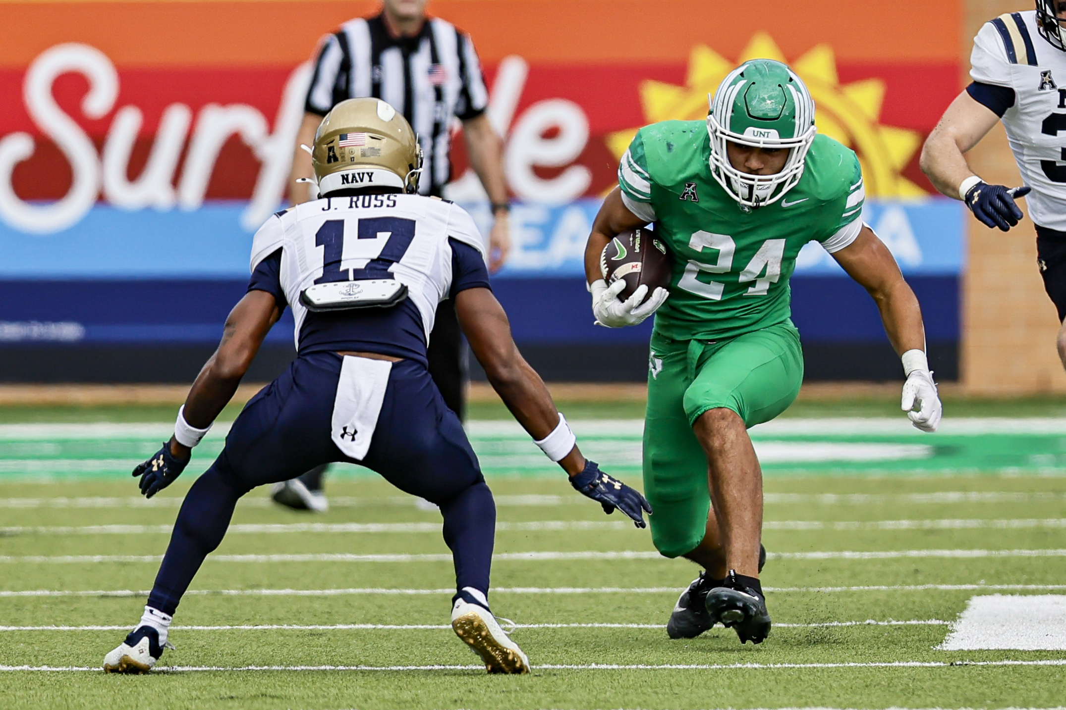 Hawkins’ Game-Changing Performance Topples Navy’s Undefeated Streak in Stunning 31-17 Upset