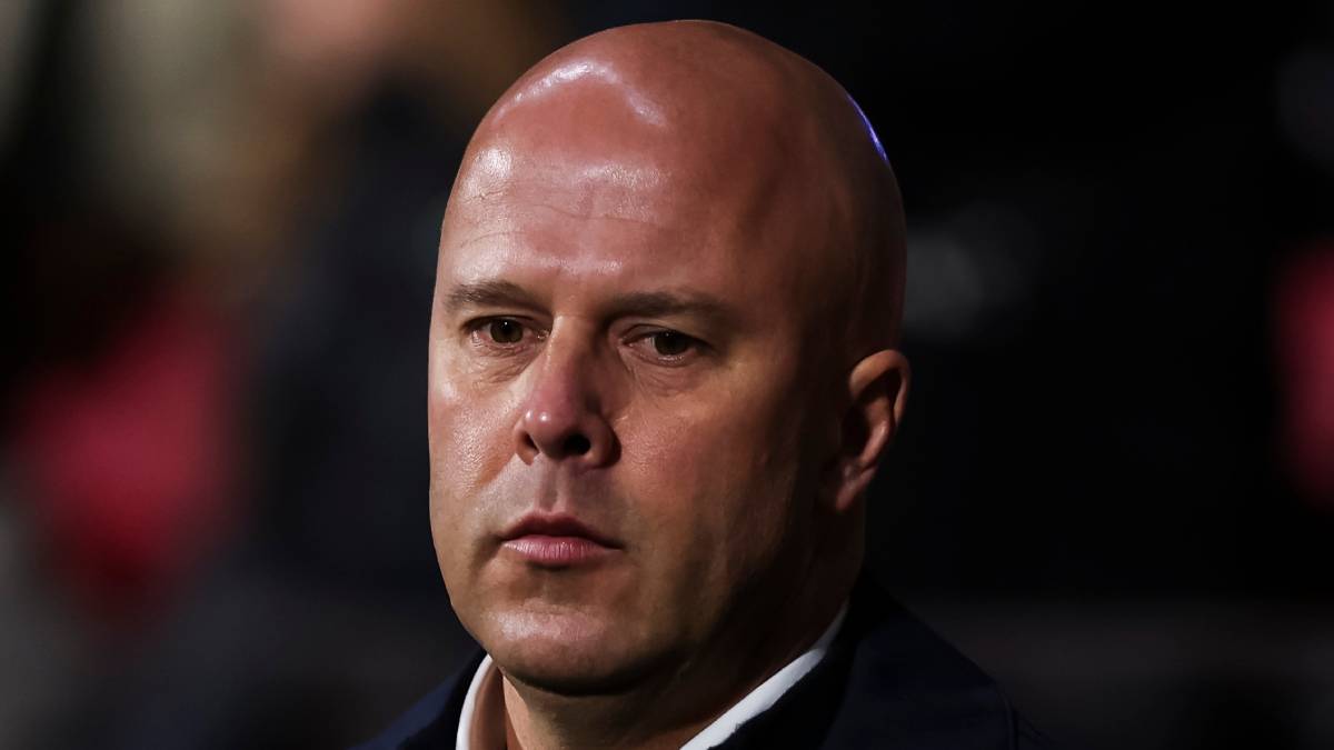 Liverpool’s Shocking Champions League Loss: Slot’s Stark Admission Reveals Unseen Crisis