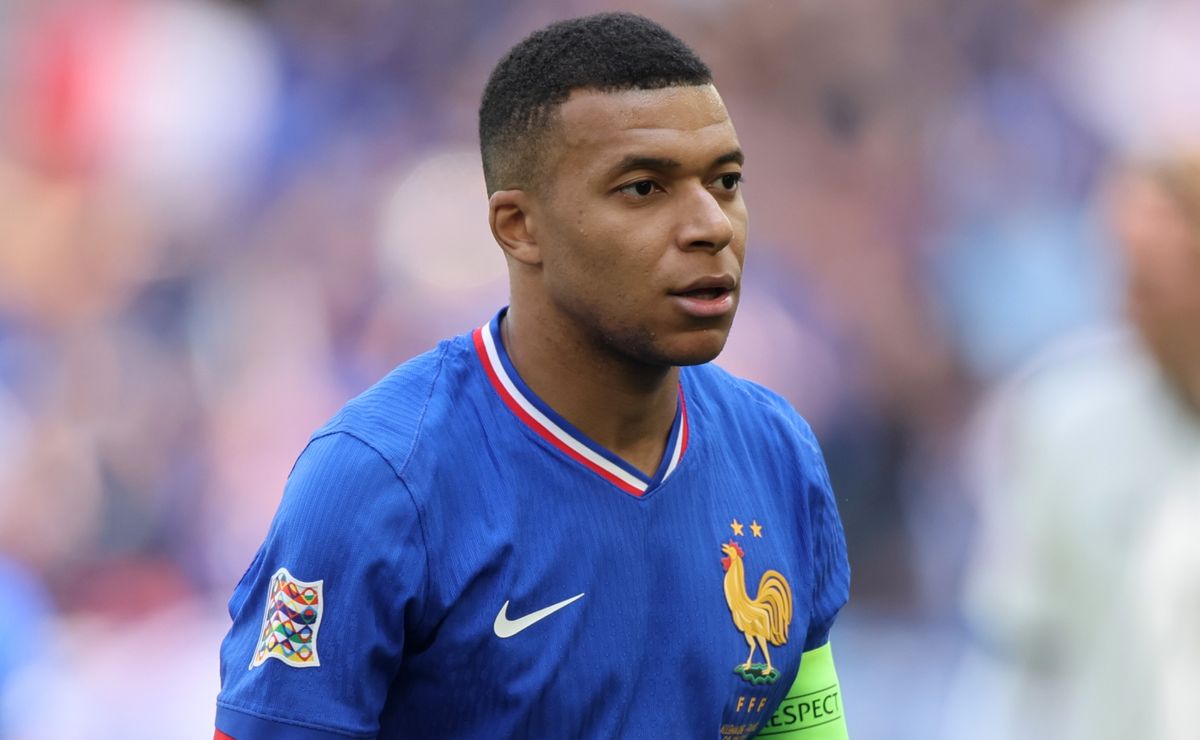 Mbappe's World Cup Dream at Risk: Shocking Injury Threat Before Crucial Ukraine Clash Revealed