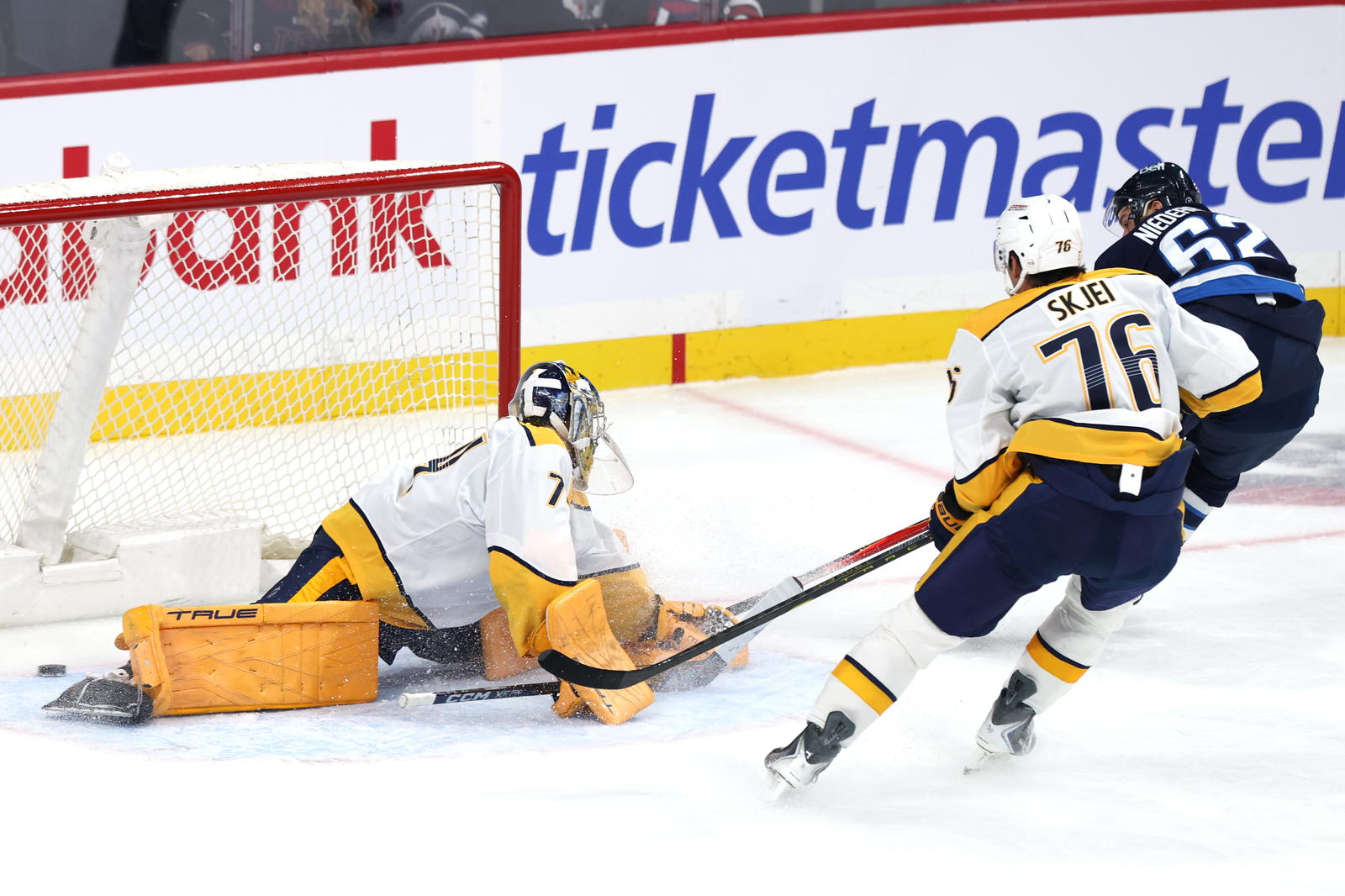 Nashville Predators’ First-Period Struggles: What Went Wrong Against the Winnipeg Jets?