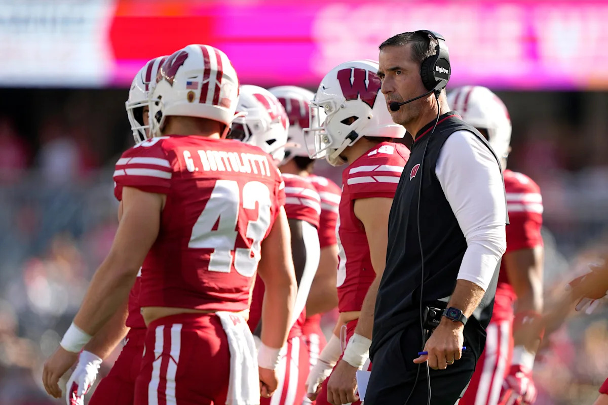 Top 2026 OT’s Stunning Commitment Flip Sends Shockwaves Through College Football Recruiting!